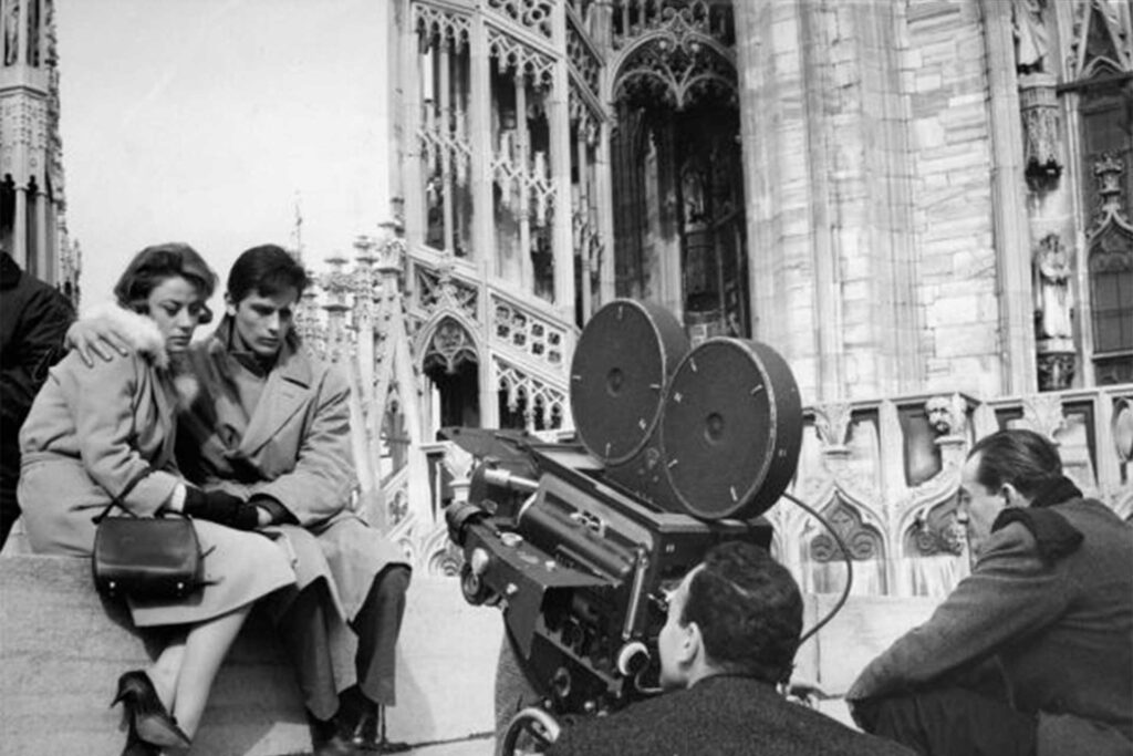 Alain Delon e Annie Girardot in un’immagine dal set di Rocco e i suoi fratelli di Luchino Visconti, 1960