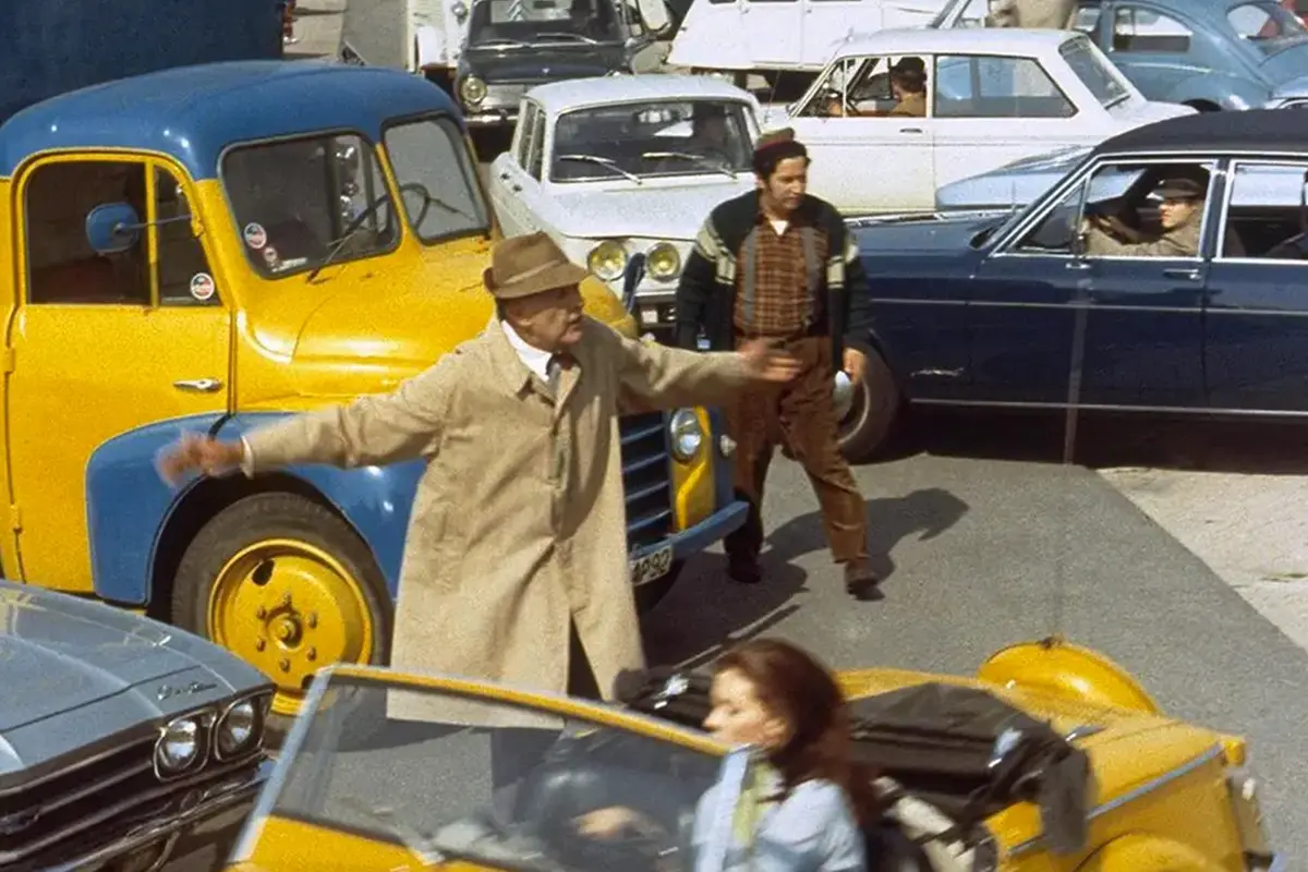 1/8 Frame dal film ‘Monsieur Hulot nel caos del traffico’, regia di Jacques Tati, 1971