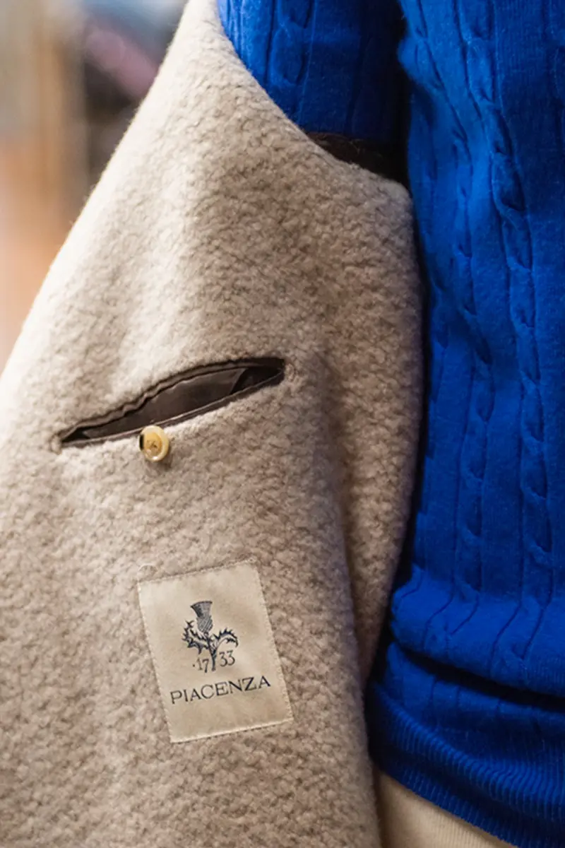 3/8 Cappotti in cashmere, lana vergine e seta, collezione Piacenza