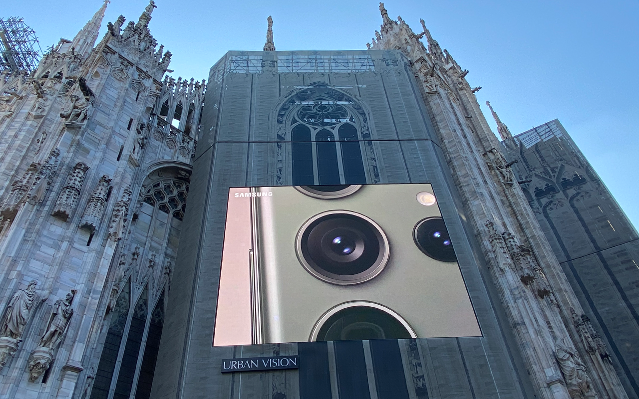 campagna Samsung by Urban Vision, Duomo di Milano