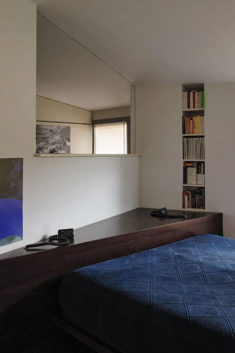 Cini Boeri - dettaglio camera appartamento in via Donizetti, 2006. Ph. Paola Pansini