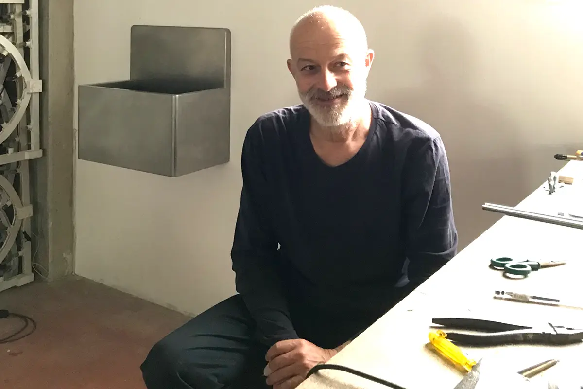 Massimo Bartolini nel suo Studio a Cecina. Foto Marco Scotti